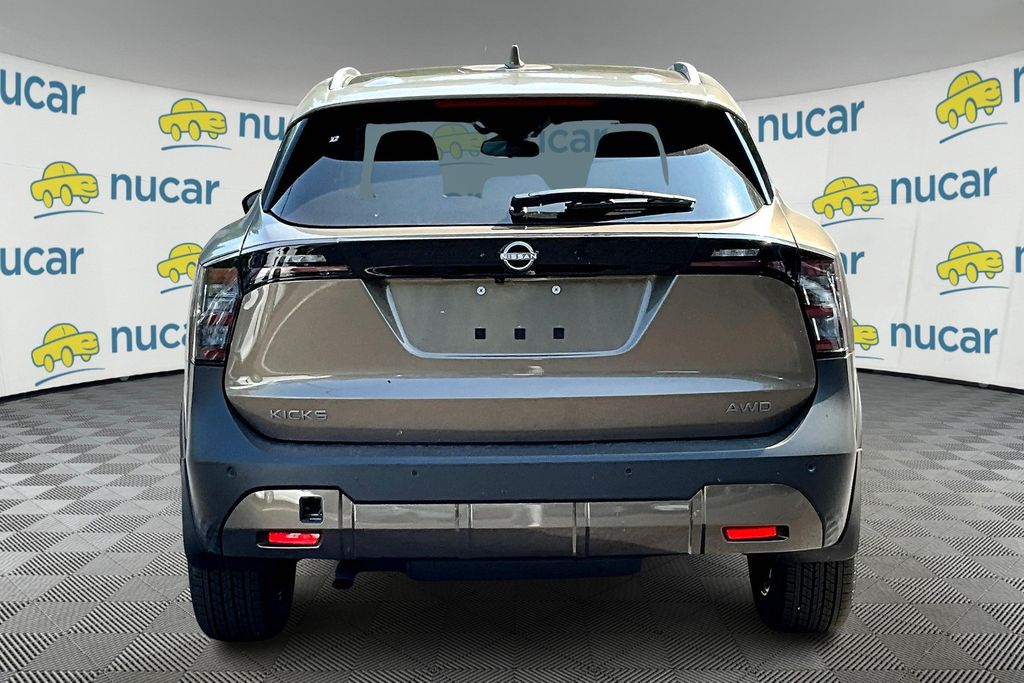 2025 Nissan Kicks SV photo 4