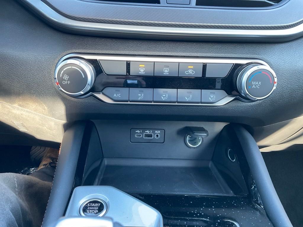 2025 Nissan Altima 2.5 SR photo 19