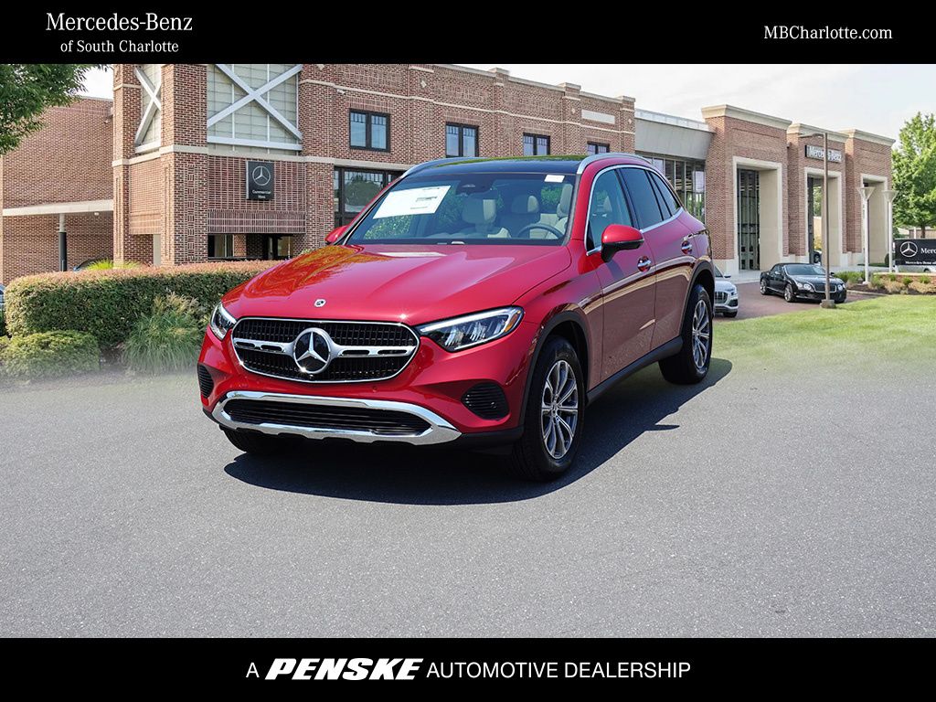 2025 Mercedes-Benz GLC Base's photo