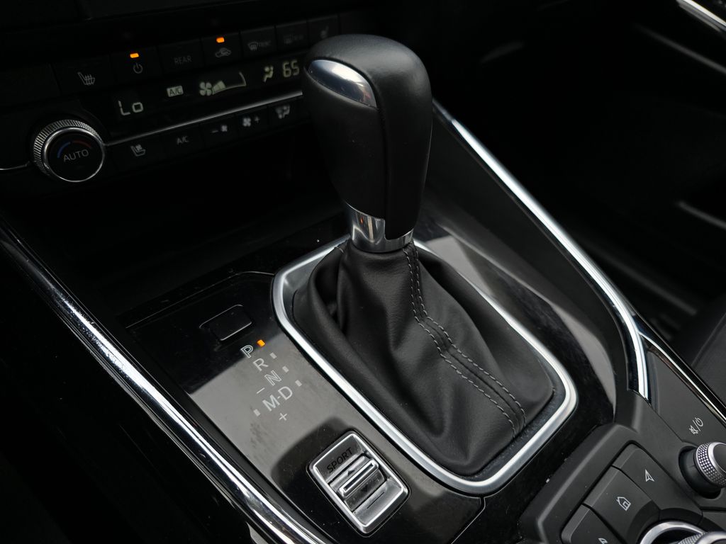 2023 Mazda CX-9 Touring photo 21