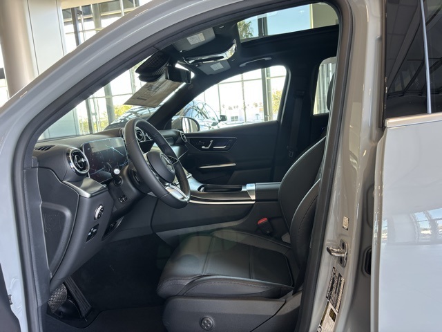 2026 Mercedes Benz GLC 300 photo 13