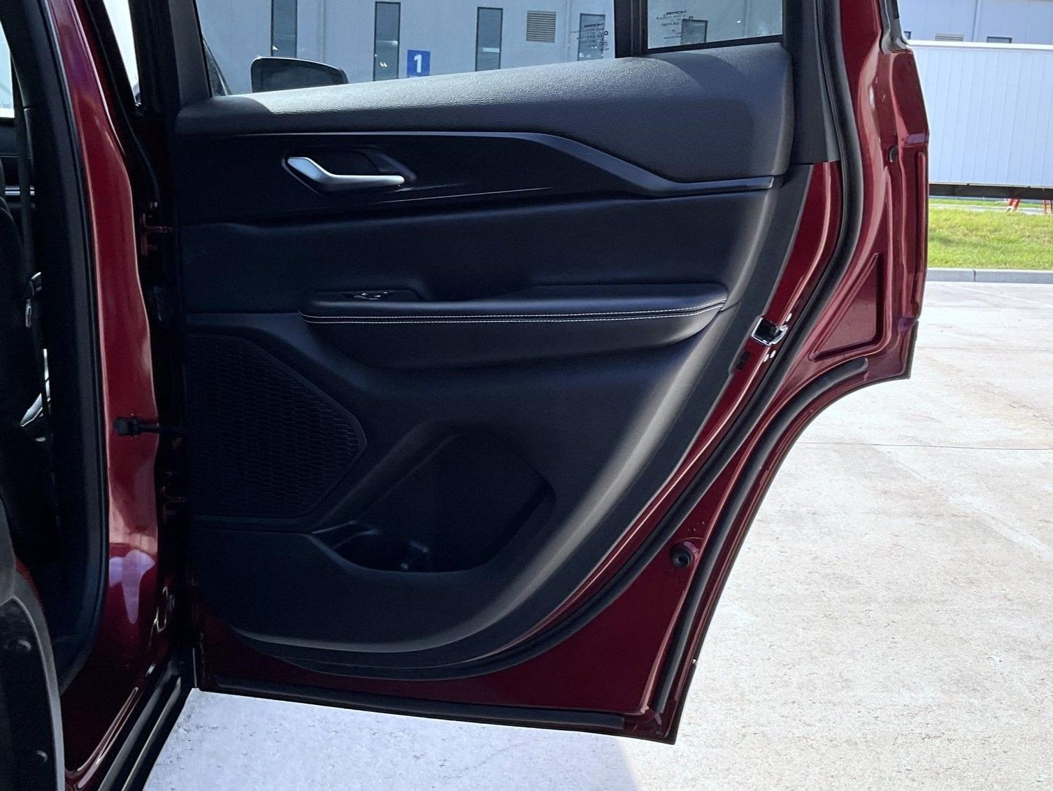 2024 Jeep Grand Cherokee Altitude X photo 11