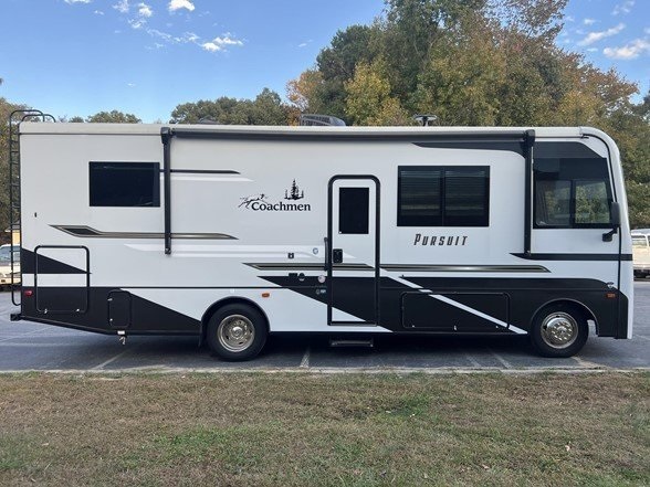 2023 Ford F-53's photo