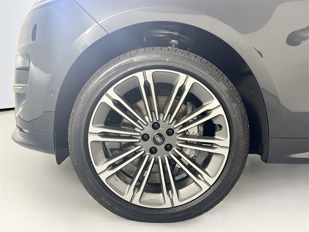 2025 Land Rover Range Rover Sport SE photo 27