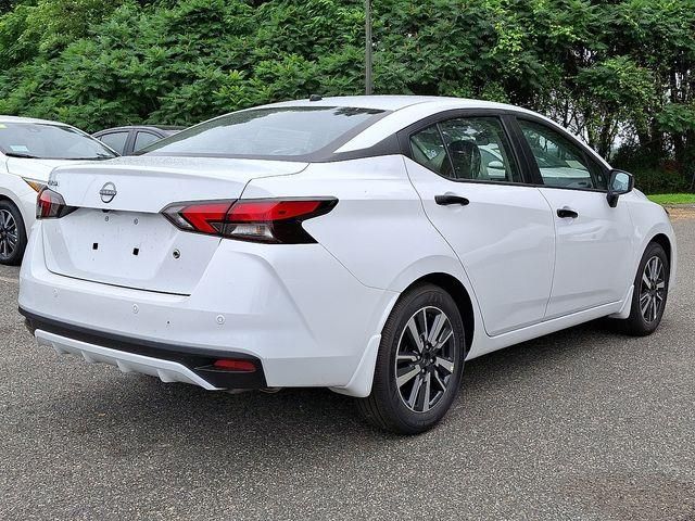 2025 Nissan Versa S photo 3