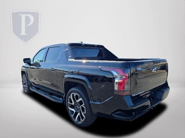 2024 Chevrolet Silverado EV RST photo 4