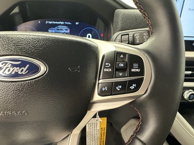 2025 Ford Explorer photo 34