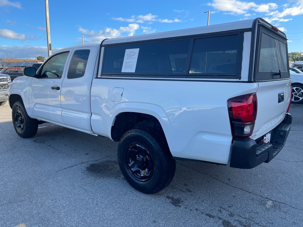 2021 Toyota Tacoma SR Access Cab photo 3