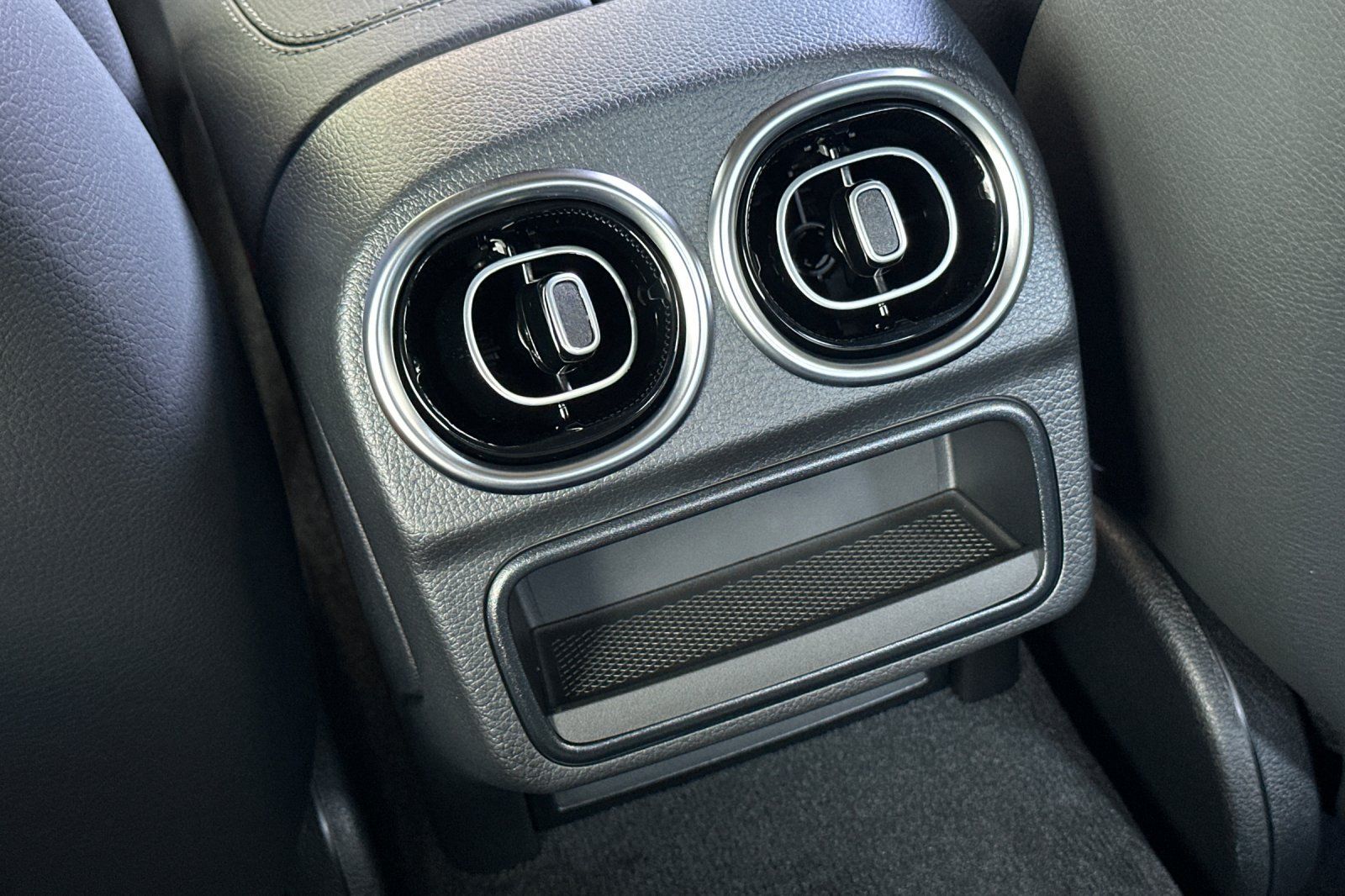 2025 Mercedes Benz C 300 photo 23