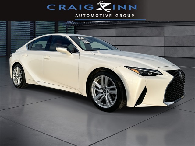 2024 Lexus IS 300's photo