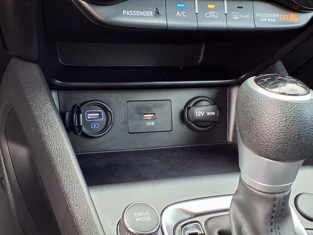 2023 Hyundai Kona SEL photo 10