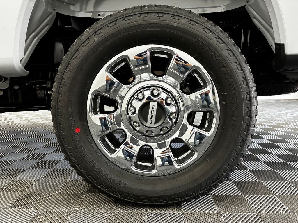 2026 Ford F-350 Lariat photo 36