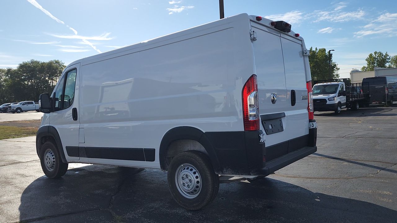 2026 Ram 1500 Tradesman photo 4