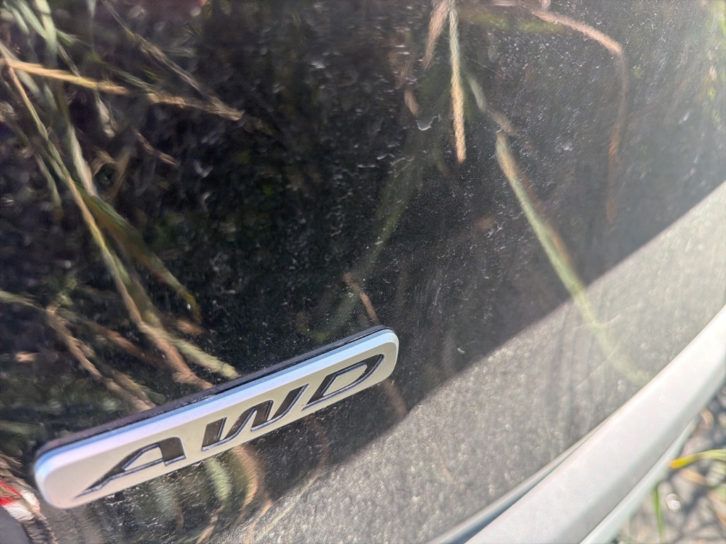2022 Kia Telluride LX photo 3