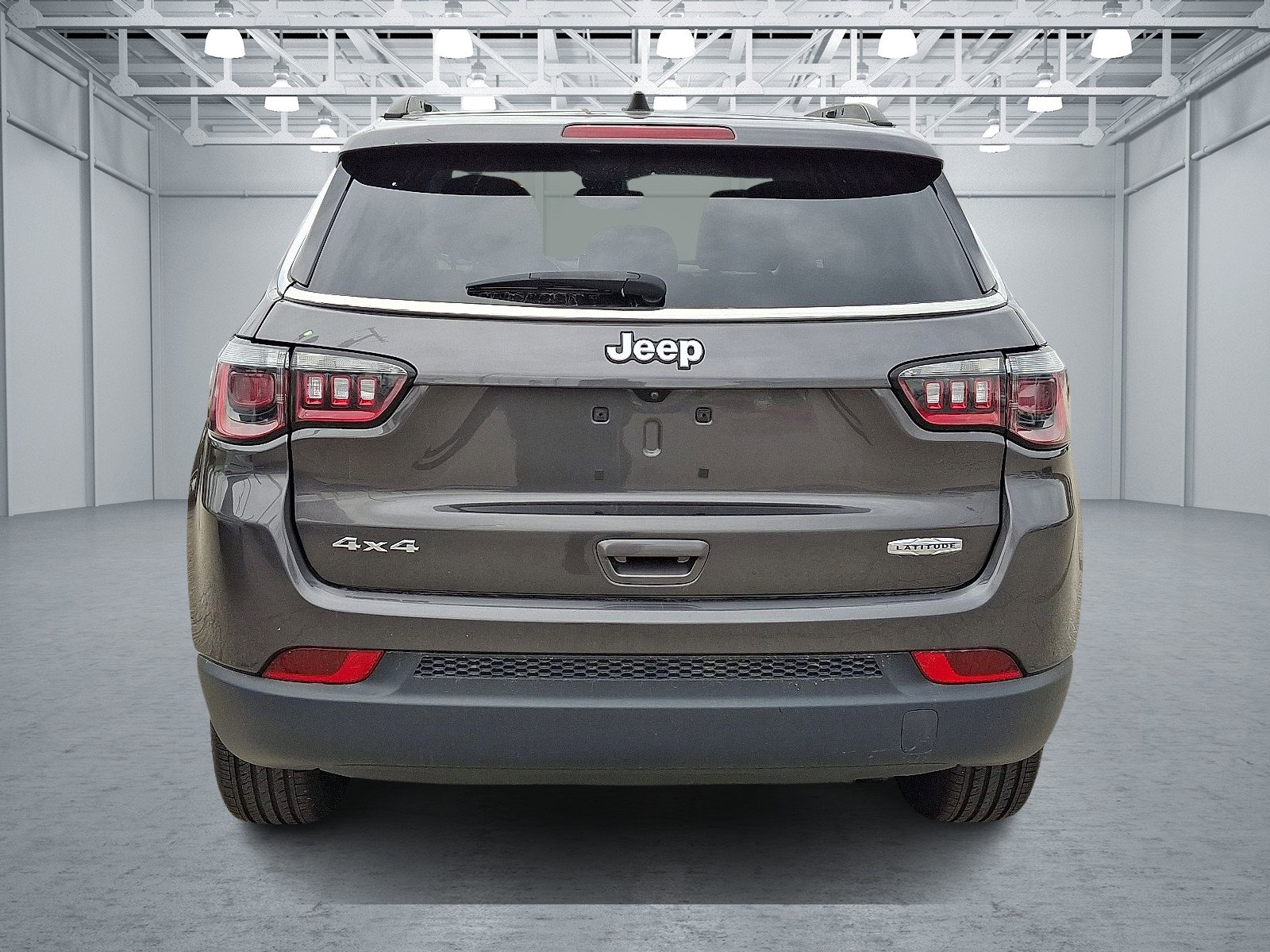 2022 Jeep Compass Latitude photo 2