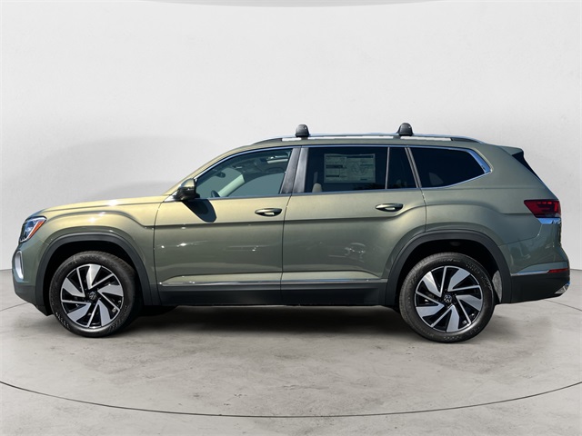 2025 Volkswagen Atlas SEL photo 3