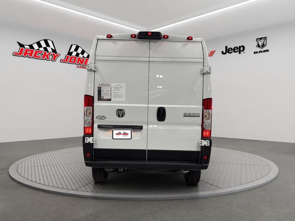 2025 Ram ProMaster 2500 photo 3