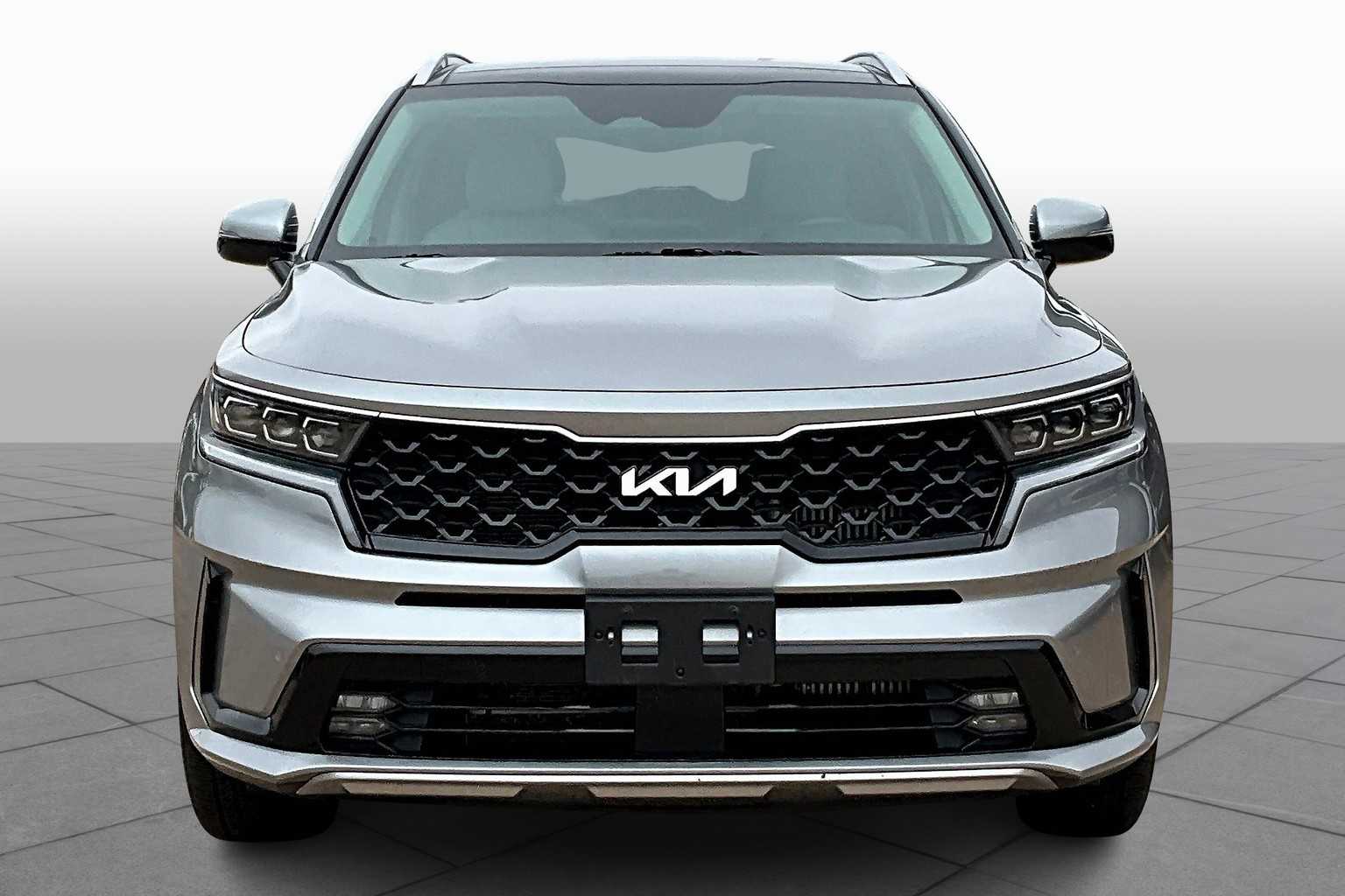 2022 Kia Sorento Plug-In Hybrid SX photo 3