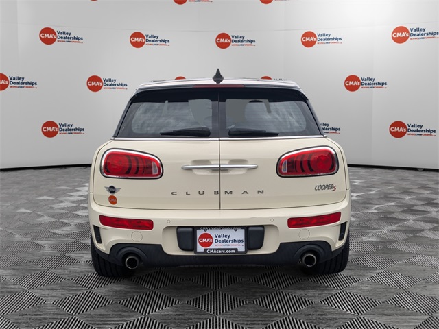 2019 Mini Cooper Base S ALL4 photo 2
