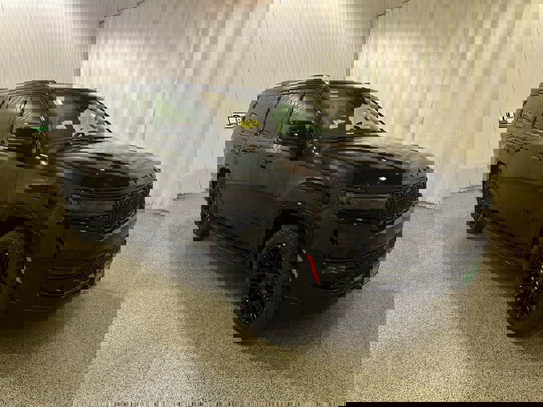 2025 Jeep Wagoneer L Series II's photo