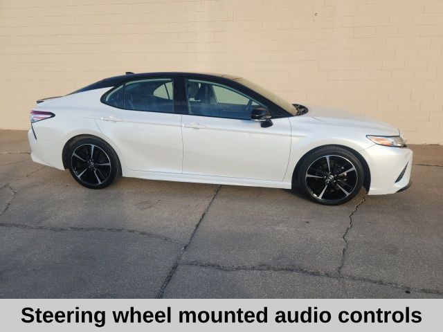 2020 Toyota Camry XSE photo 2