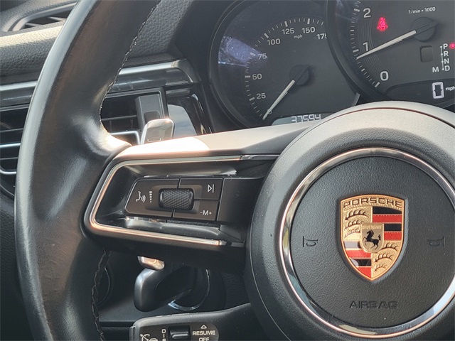 2023 Porsche Macan T photo 26
