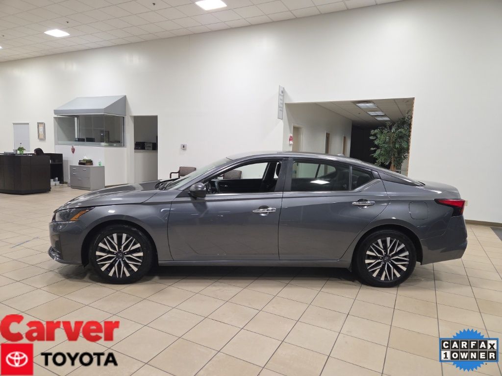 2024 Nissan Altima SV