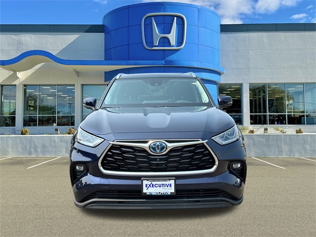 2023 Toyota Highlander Hybrid Limited photo 4