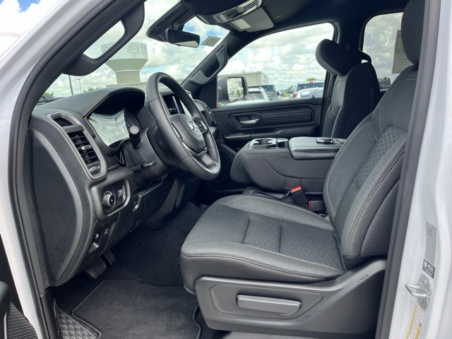 2025 Ram 1500 Tradesman photo 15