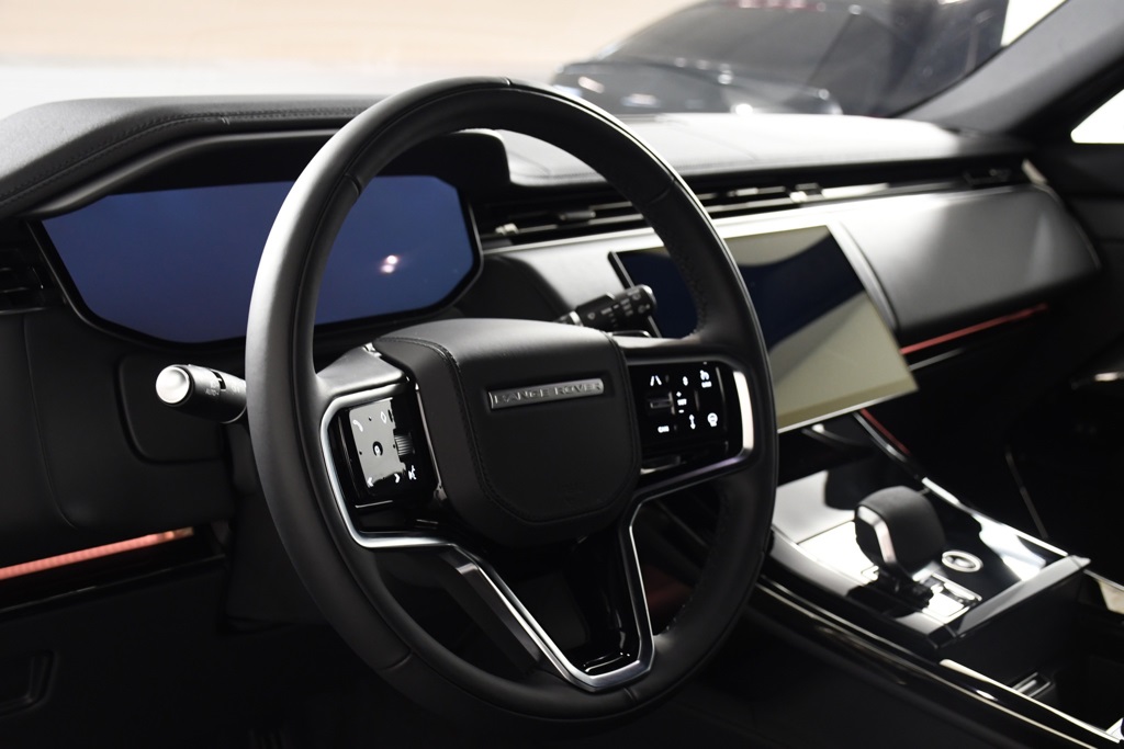 2025 Land Rover Range Rover Sport P360 S photo 13