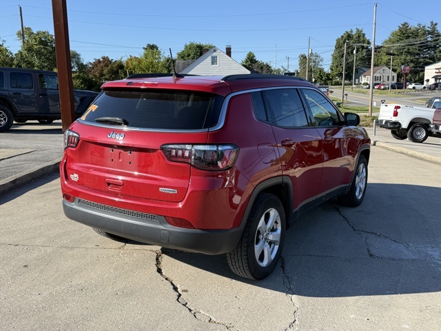 2021 Jeep Compass Latitude photo 4