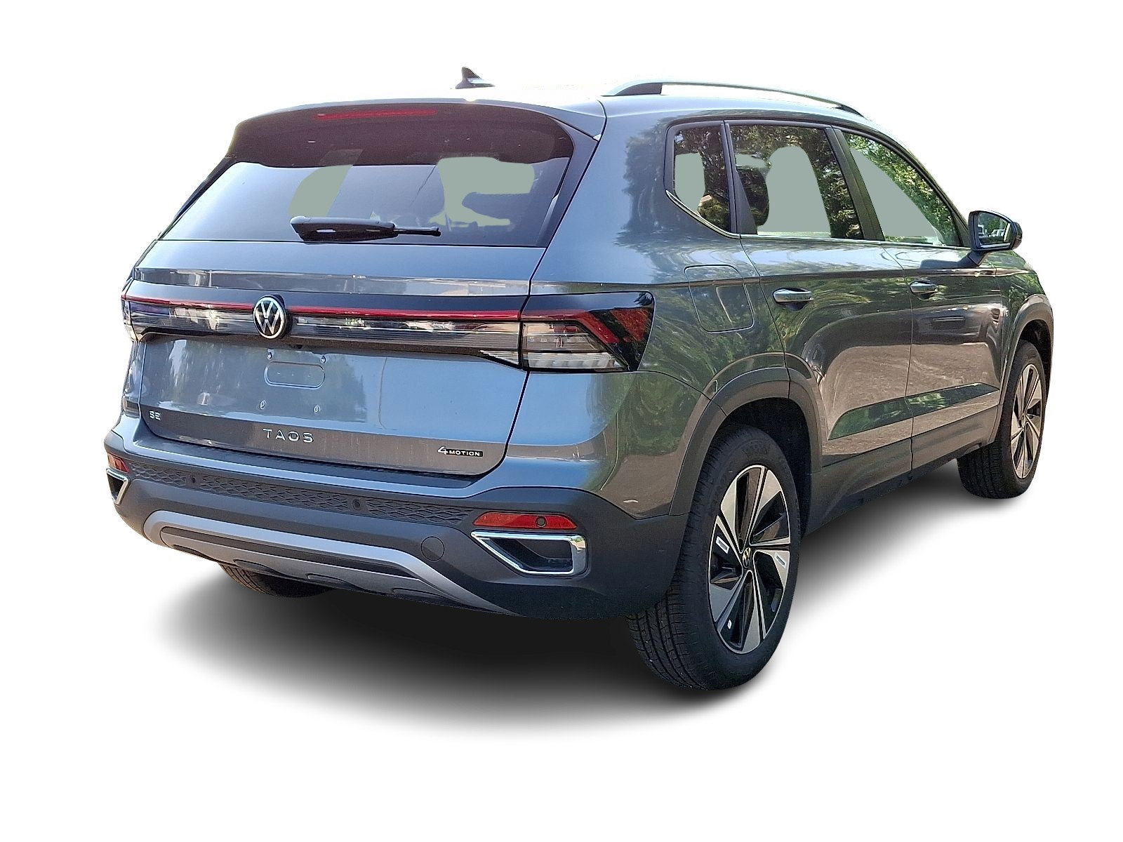 2025 Volkswagen Taos SE photo 4