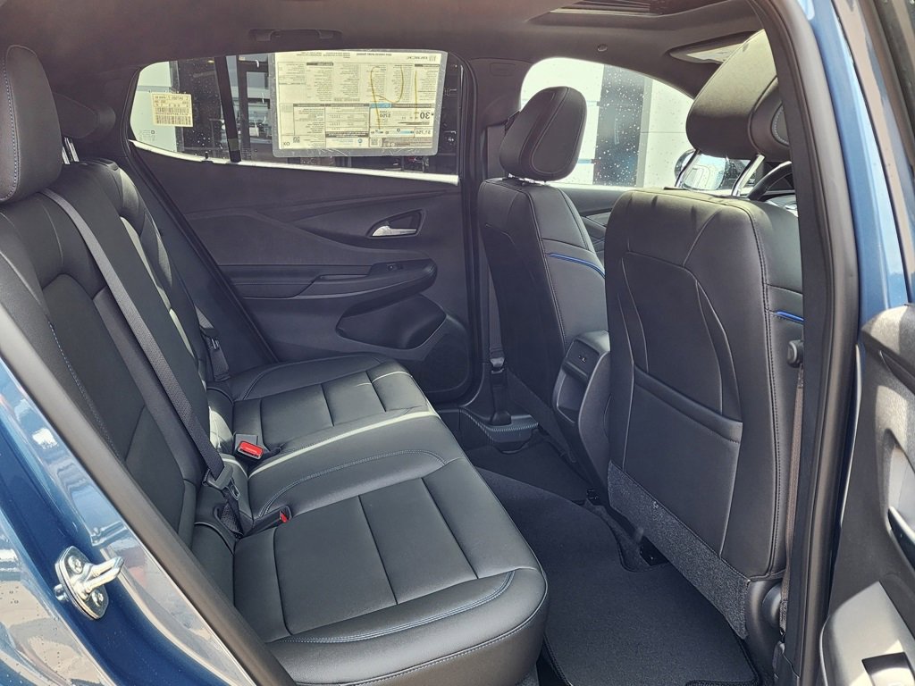 2025 Buick Envista ST photo 35