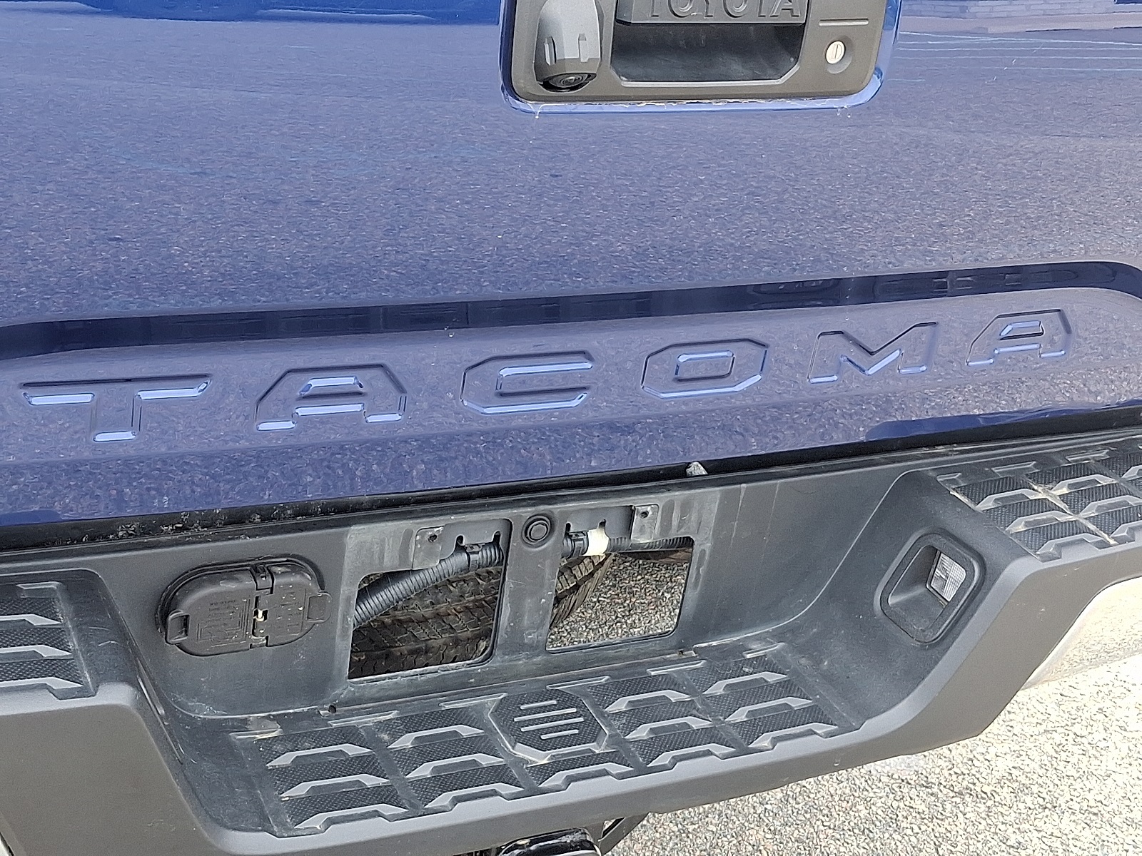 2022 Toyota Tacoma SR5 photo 29