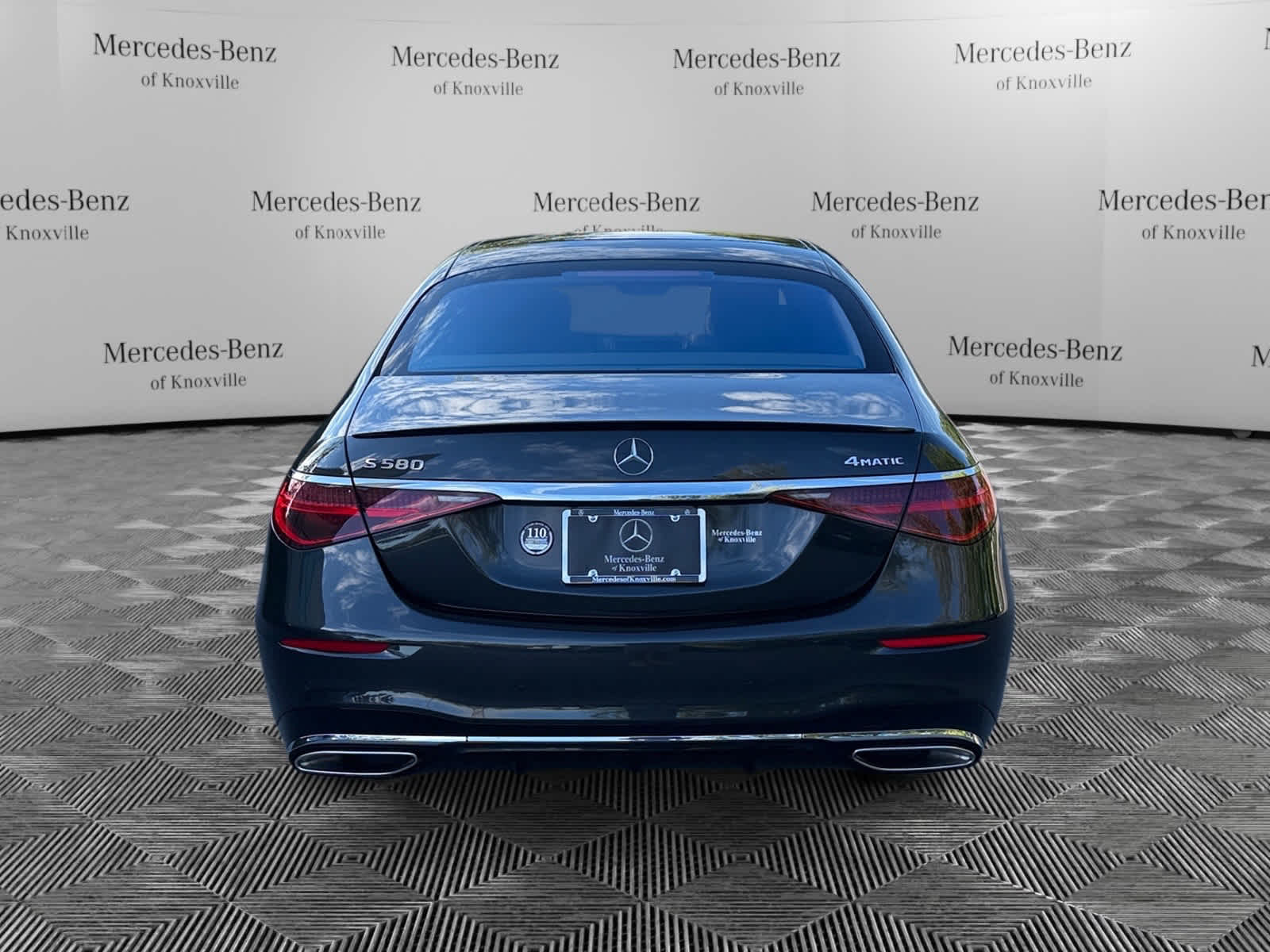 2023 Mercedes Benz S 580 4MATIC photo 4