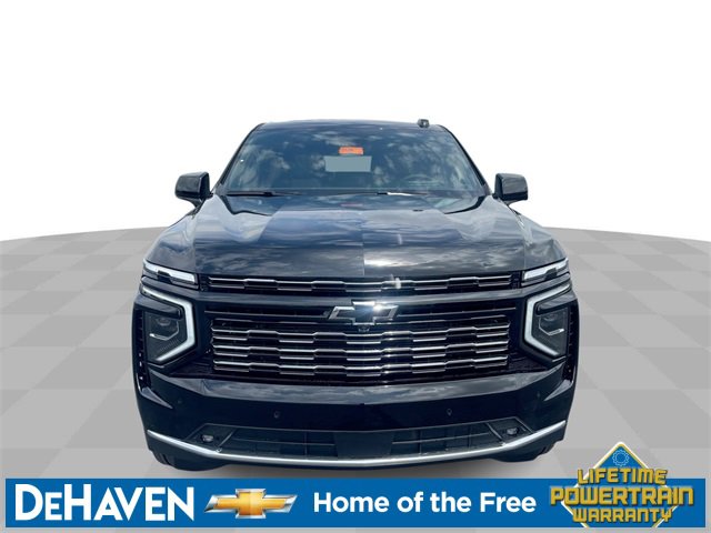 2025 Chevrolet Suburban High Country photo 3
