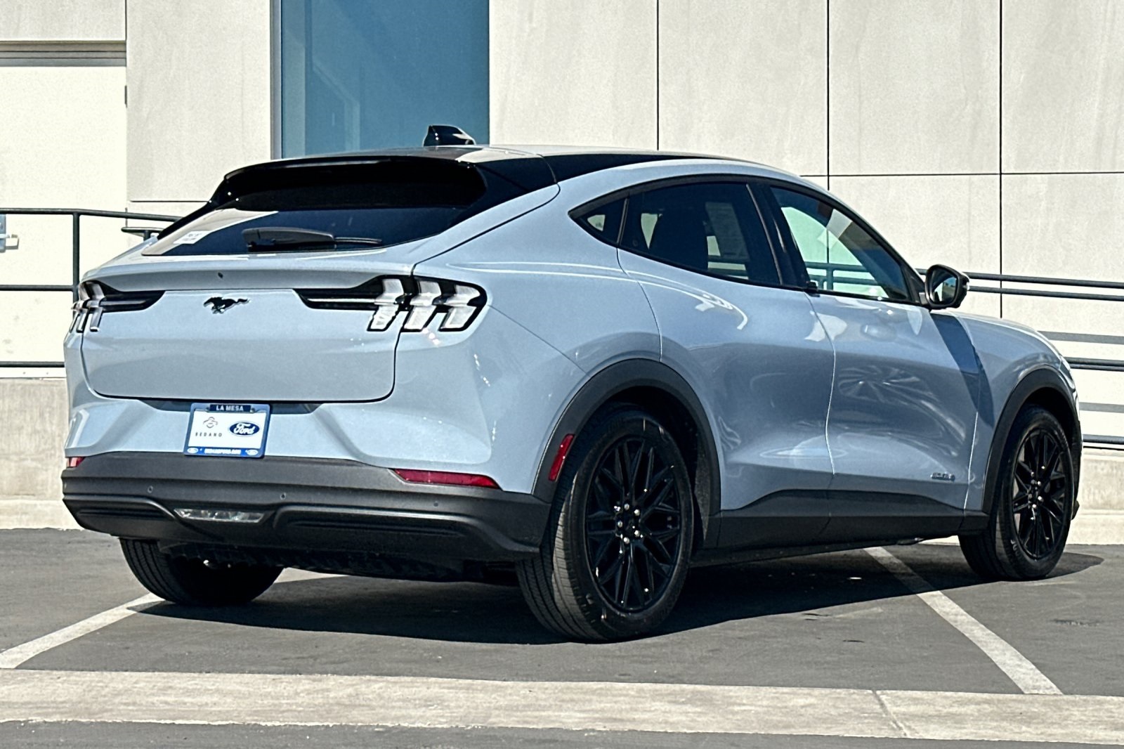 2025 Ford Mustang Mach-E Select photo 3