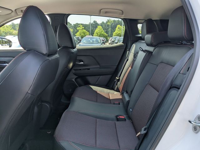 2025 Nissan Kicks SR photo 12