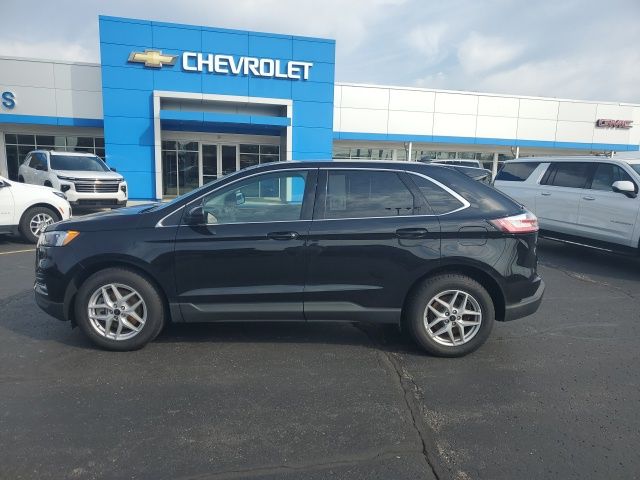 2024 Ford Edge SEL photo 3