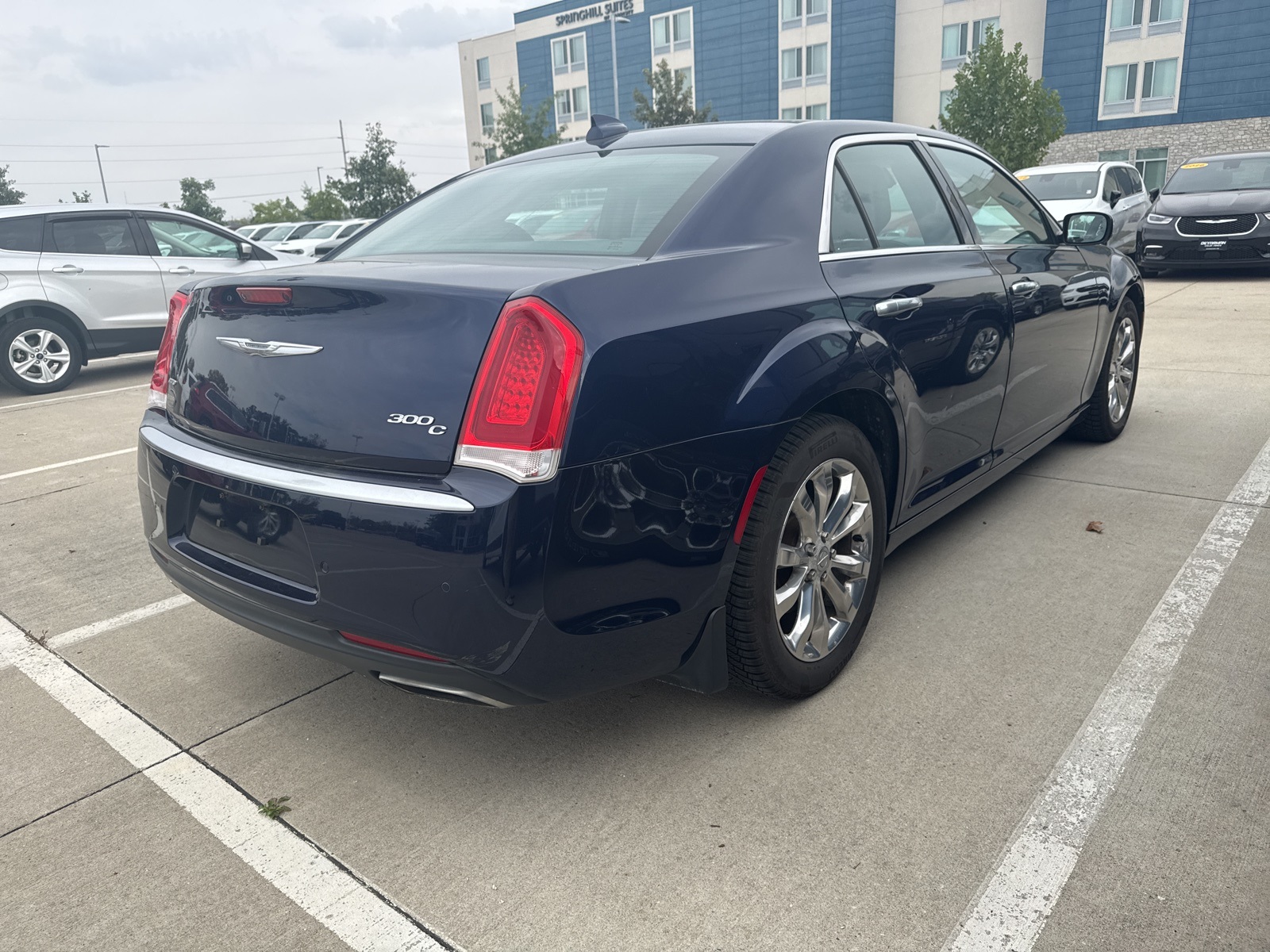 2015 Chrysler 300 C Platinum photo 4