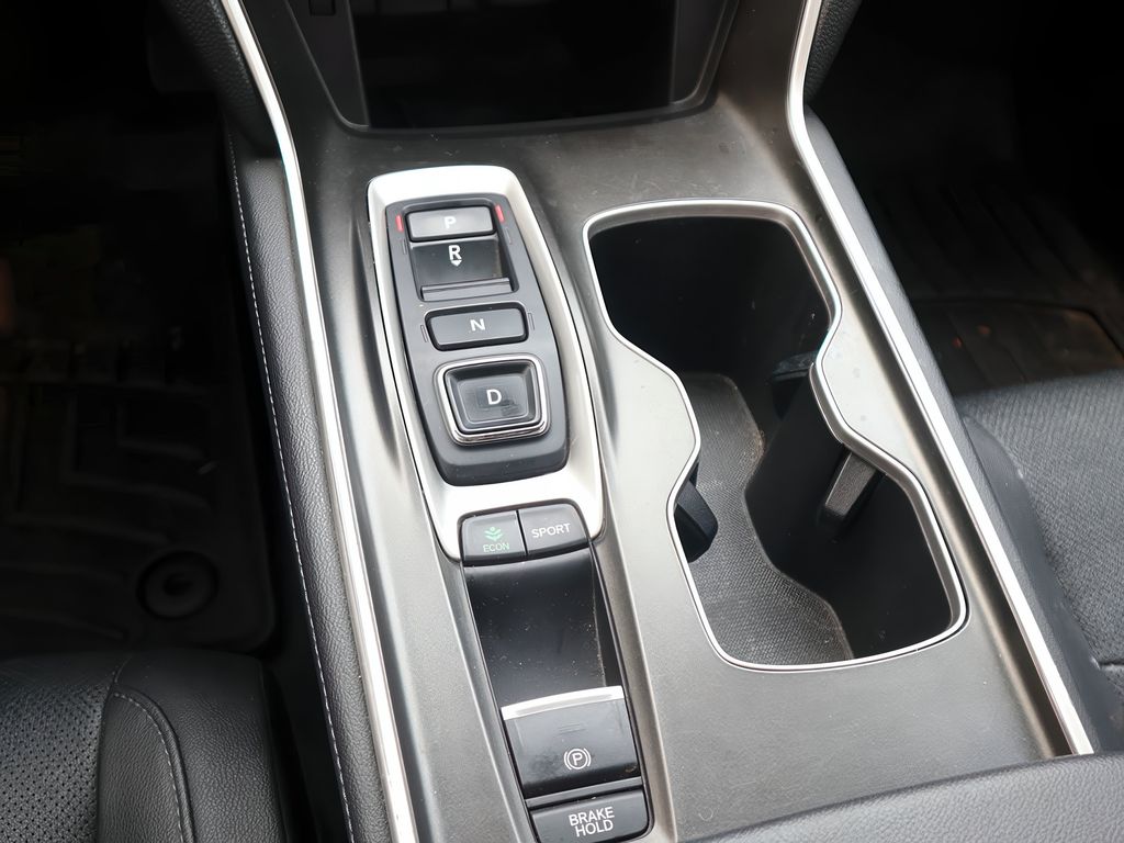 2020 Honda Accord Touring photo 22