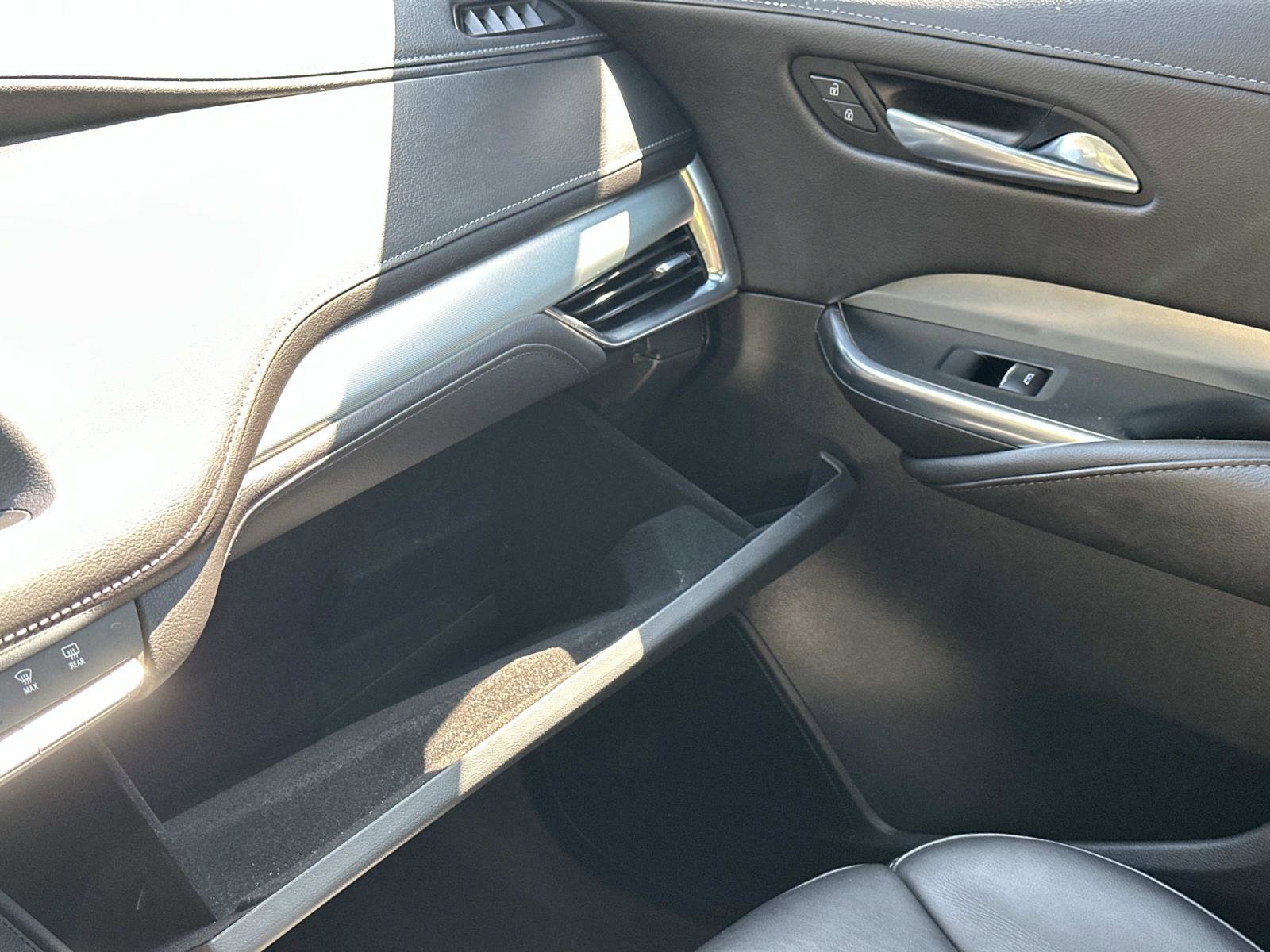 2021 Cadillac XT4 Premium Luxury photo 30