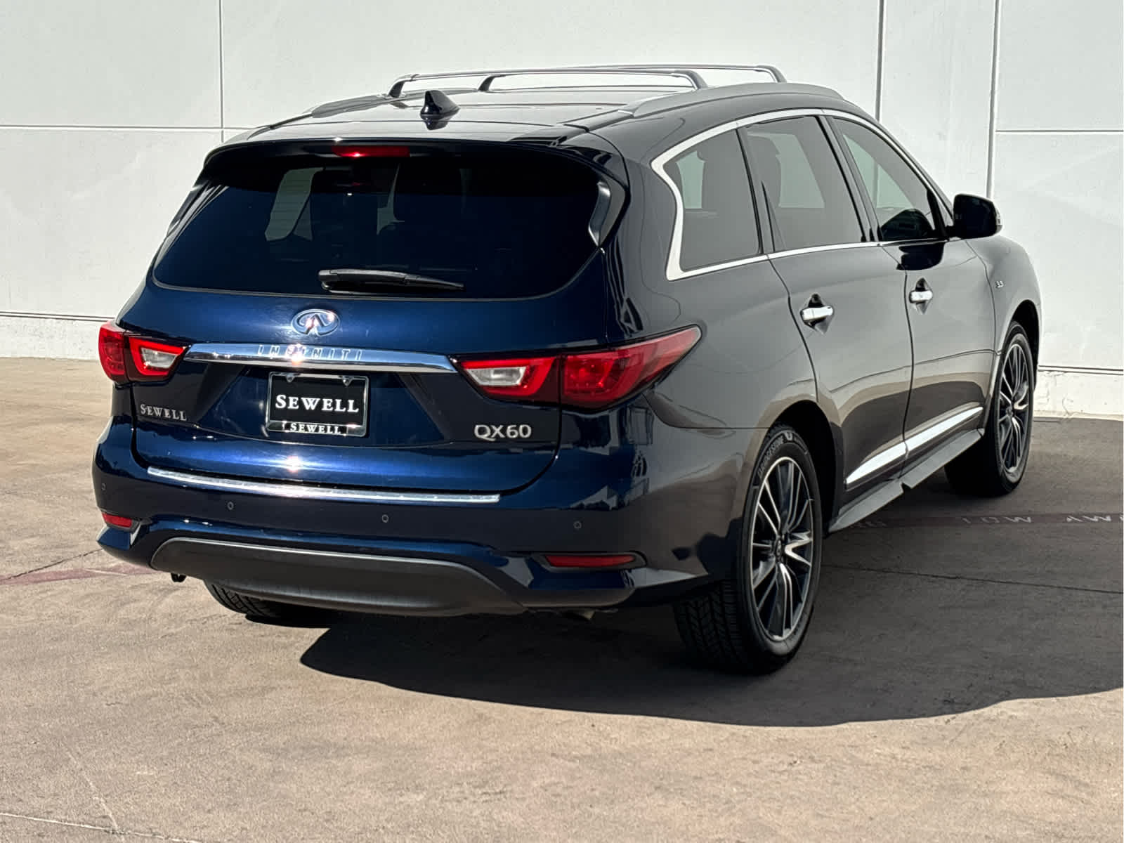 2016 Infiniti QX60 photo 4