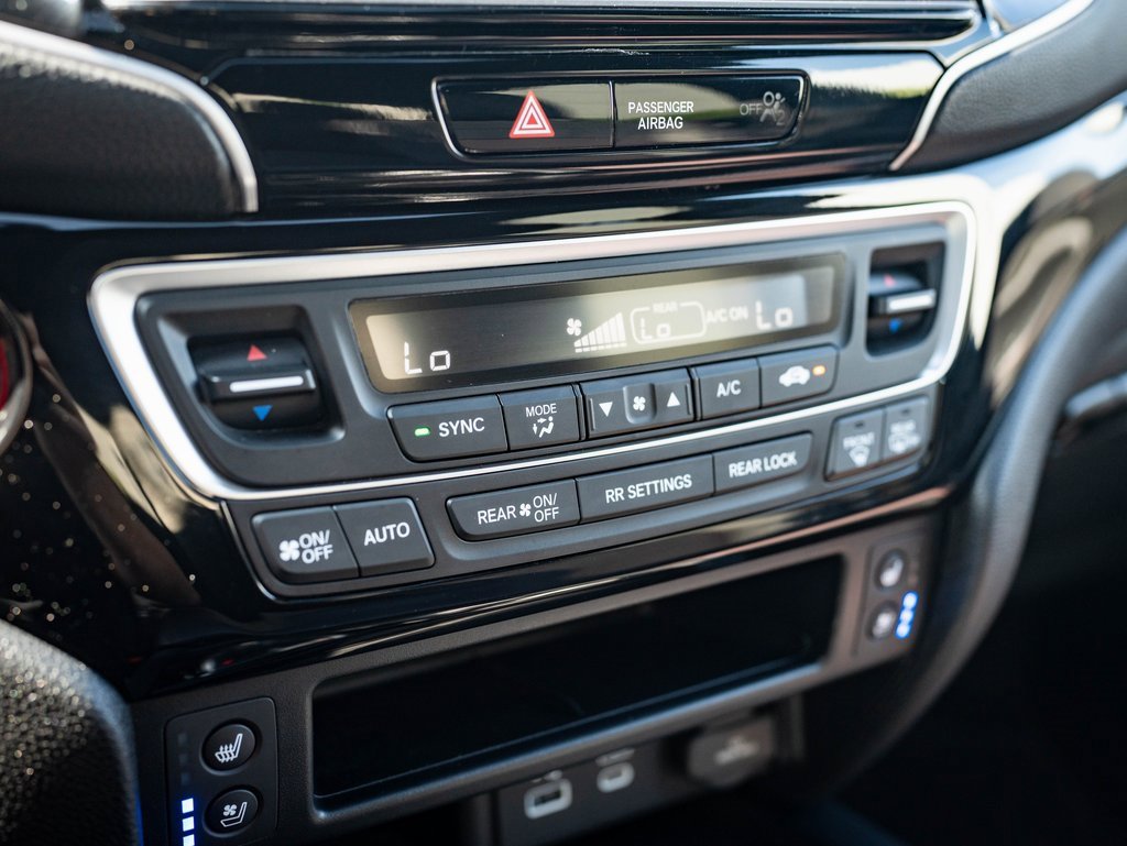2024 Honda Ridgeline Black Edition photo 18