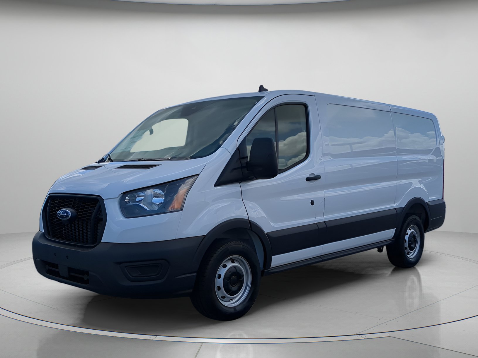 2025 Ford Transit Van Base's photo