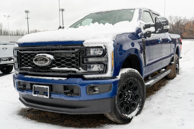 2026 Ford F-350 Super Duty Lariat's photo