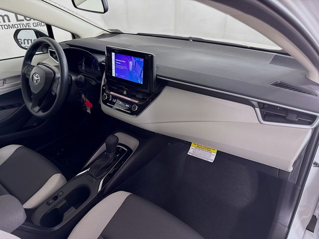 2026 Toyota Corolla LE photo 25