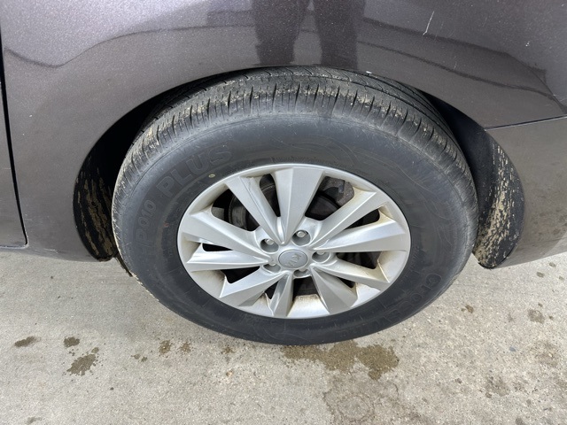 2017 Kia Sedona LX photo 26