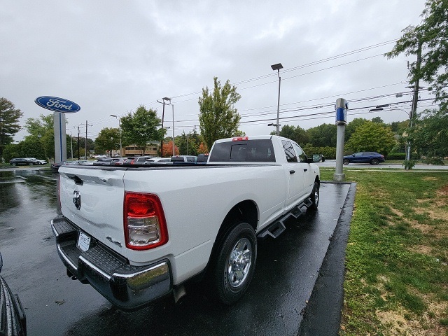 2022 Ram 3500 Tradesman photo 3