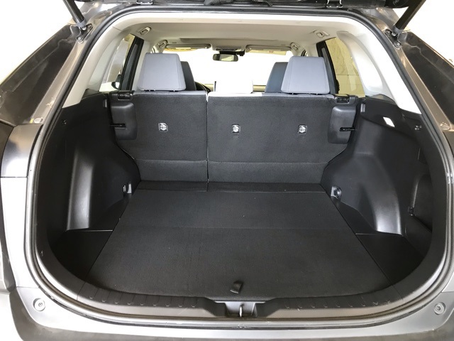 2023 Toyota RAV4 XLE photo 5
